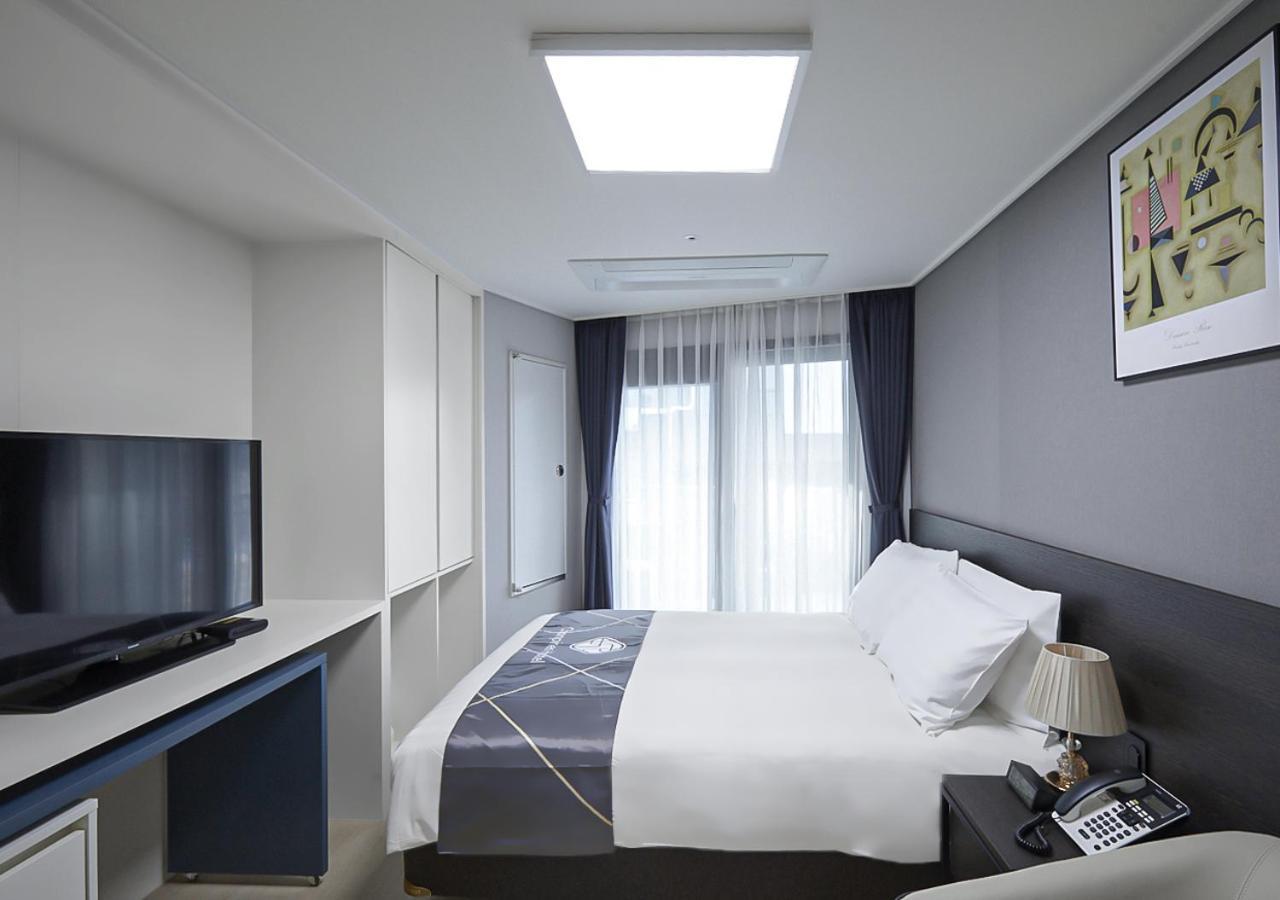 Sokcho Chonpines Beach Hotel Extérieur photo